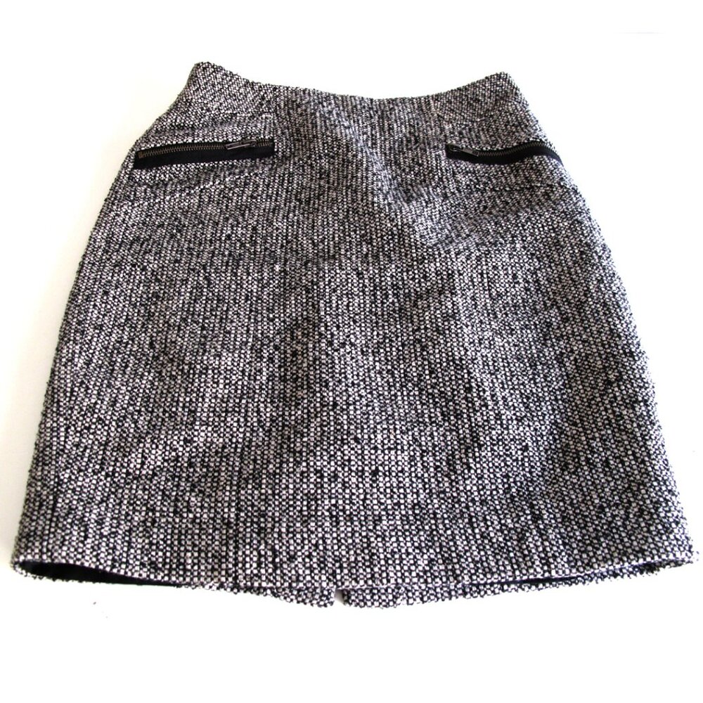 SKIRT Size SMALL FOREVER 21 COLOR black & white Tweed Miniskirt